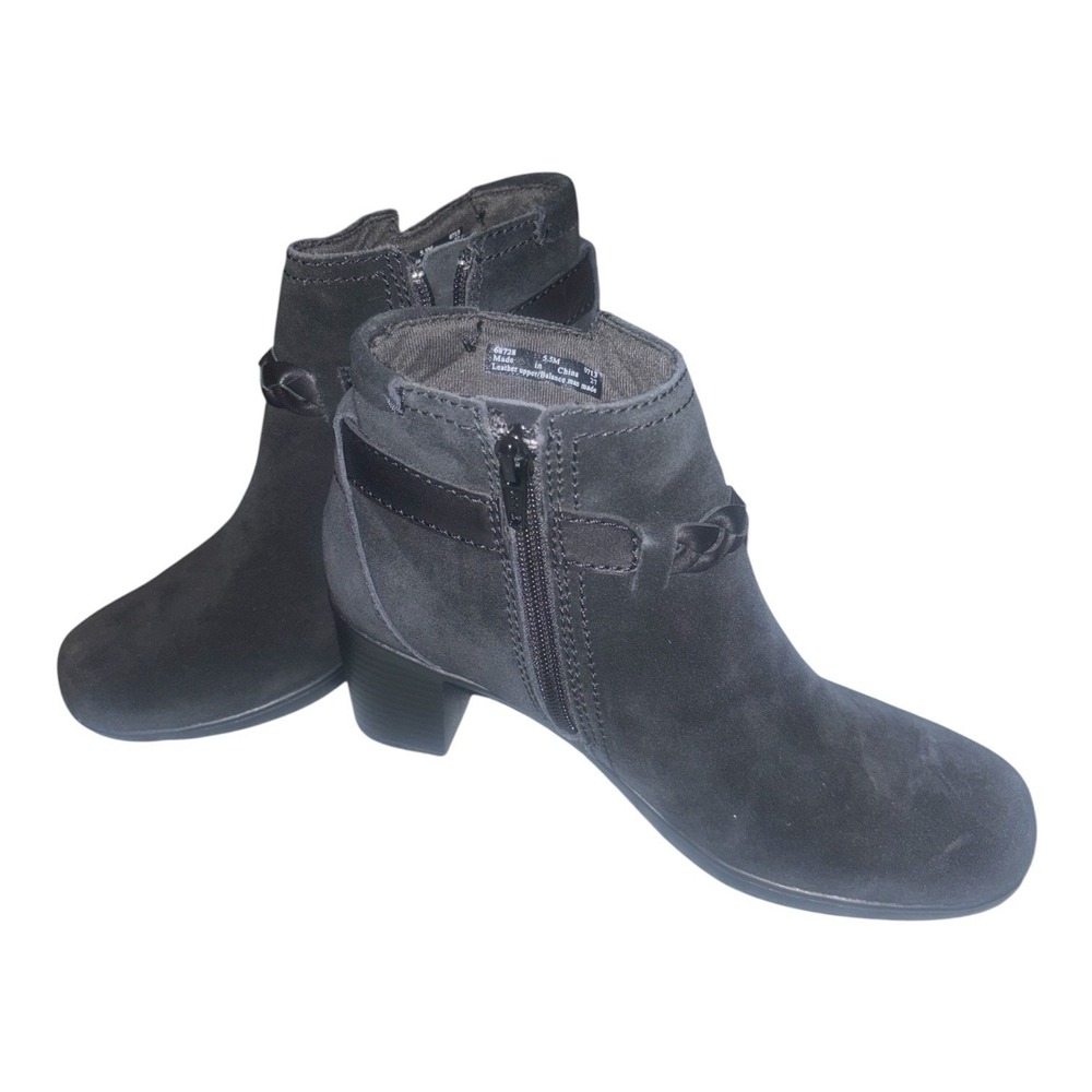 CLARKS Scheme 68728 - Black Suede Ankle Boots - Size: 5.5 New Stylish Waterproof